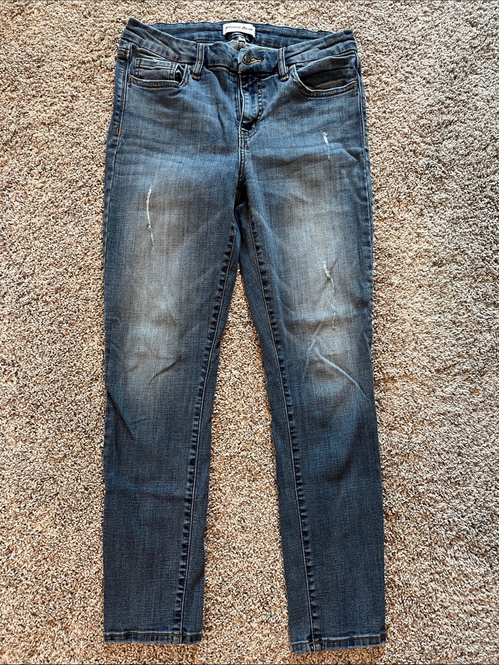 Women’s Skinny Jeans in Washed Blue Denim
